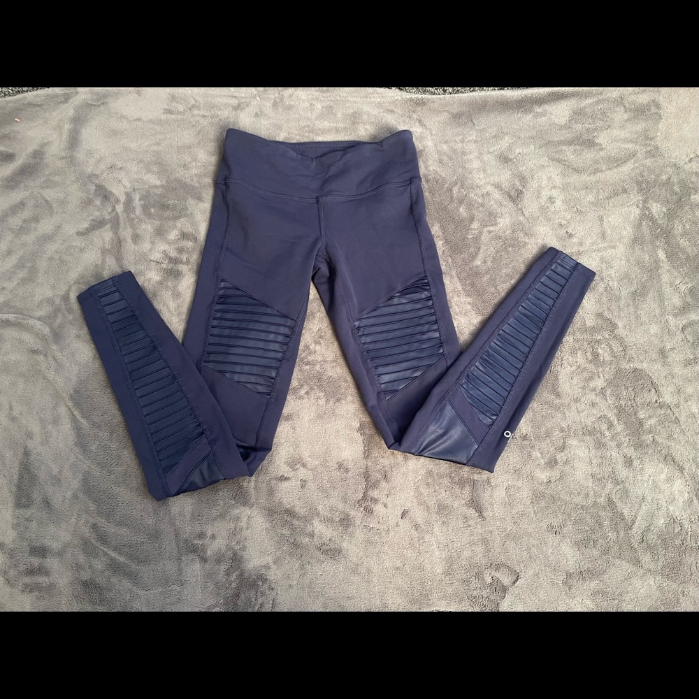 Alo yoga mid waist Moto leggings